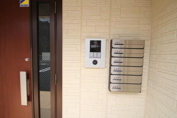 足立区綾瀬７丁目のアパート