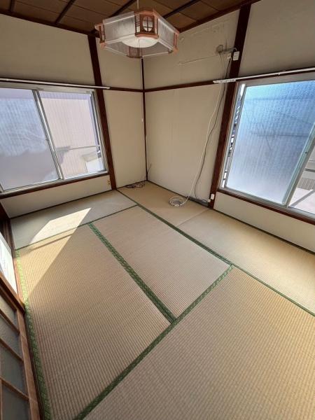 三郷市早稲田４丁目の貸家