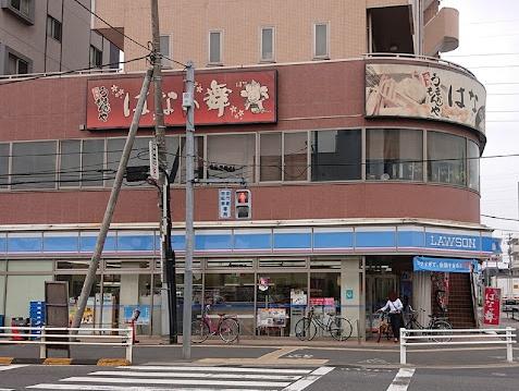 リオン六町(ローソン足立六町駅前店)