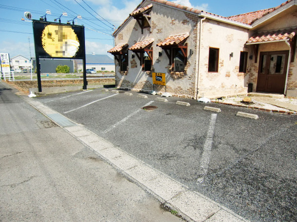 小牧市多気中町　貸店舗