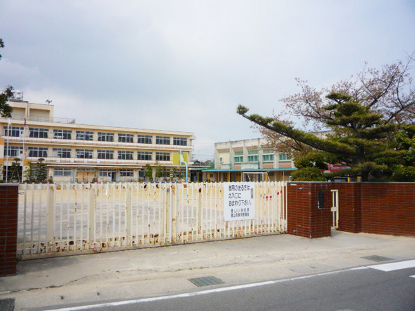 豊山町大字豊場字諏訪　月極駐車場(豊山町立豊山小学校)