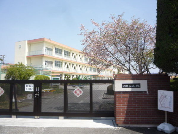 小牧市大字舟津の貸地(小牧市立三ツ渕小学校)