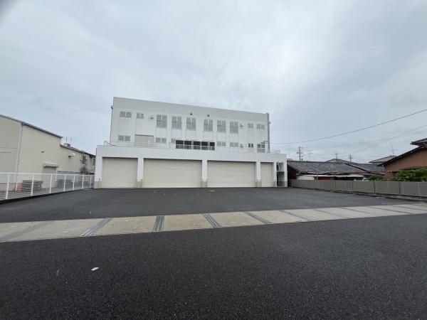 春日井市下屋敷　貸倉庫