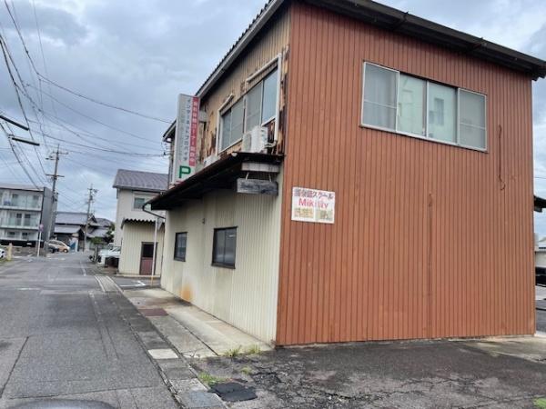 小牧市外堀3丁目　貸店舗