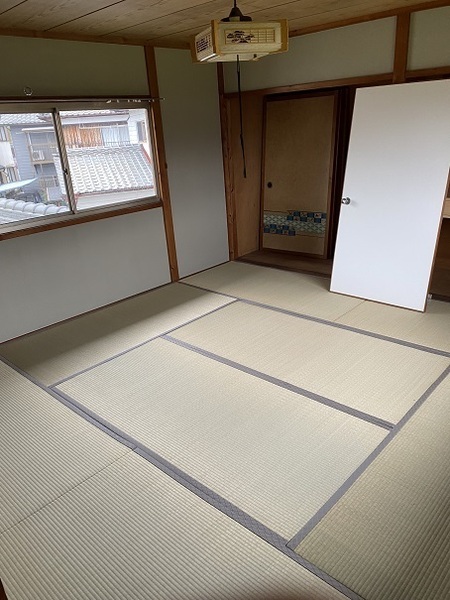 西脇市野村町5LDK借家