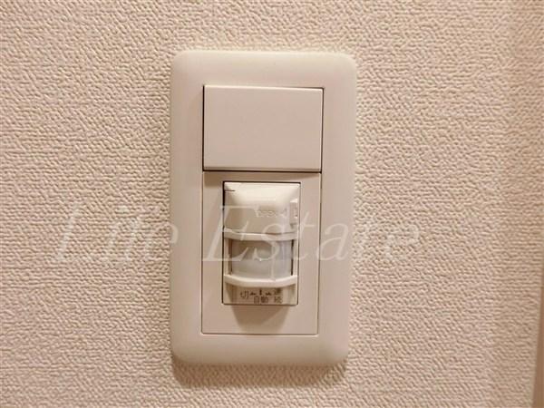 プレサンス堺筋本町駅前シェル