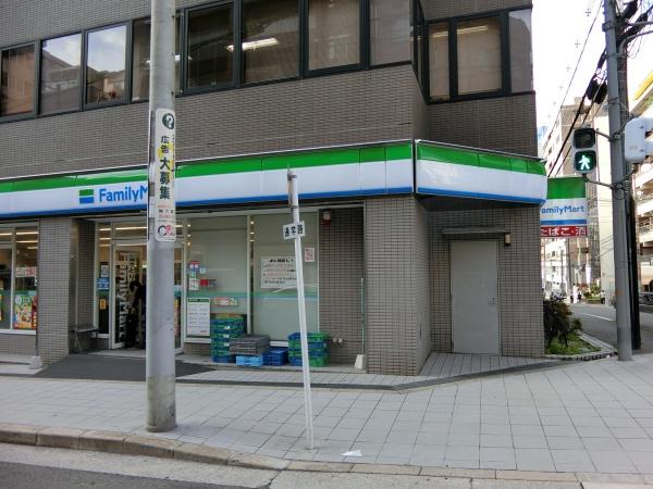 グランルージュ谷町六丁目(ファミリーマート内久宝寺町三丁目店)