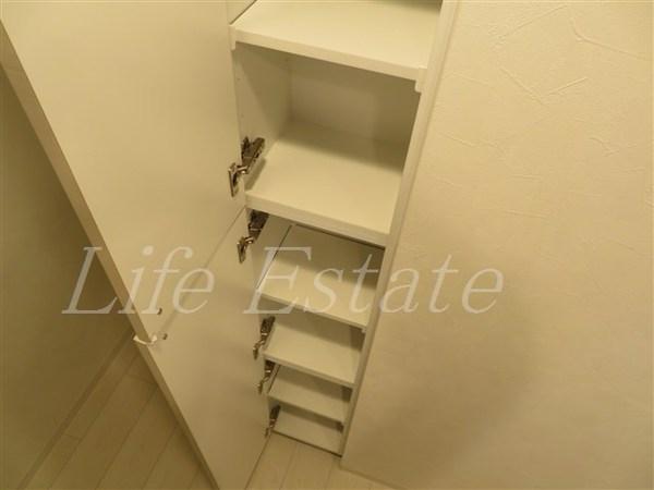 ラフォルム鎗屋町