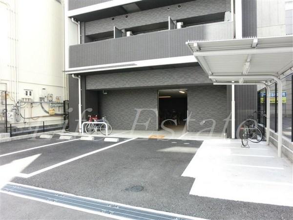 プレサンス堺筋本町駅前