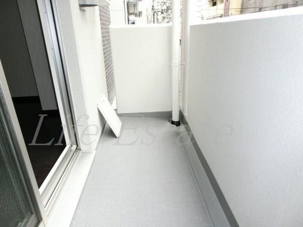エスカーサ心斎橋EAST