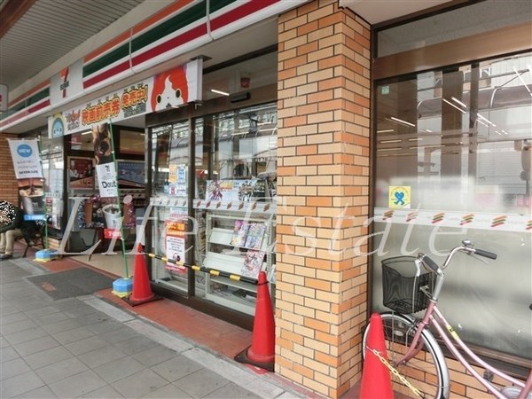 セレニテフラン本町(セブンイレブン大阪南久宝寺町3丁目店)