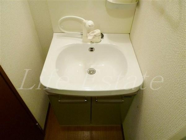 クラウンハイム本町ＥＡＳＴ