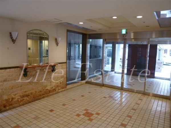 ジュネーゼグラン心斎橋東