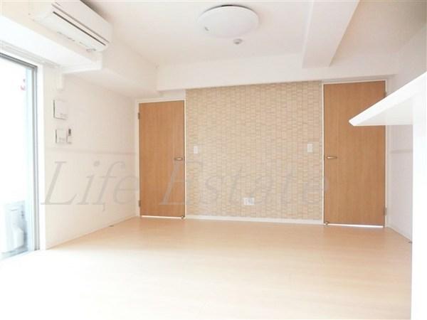 S.D-room
