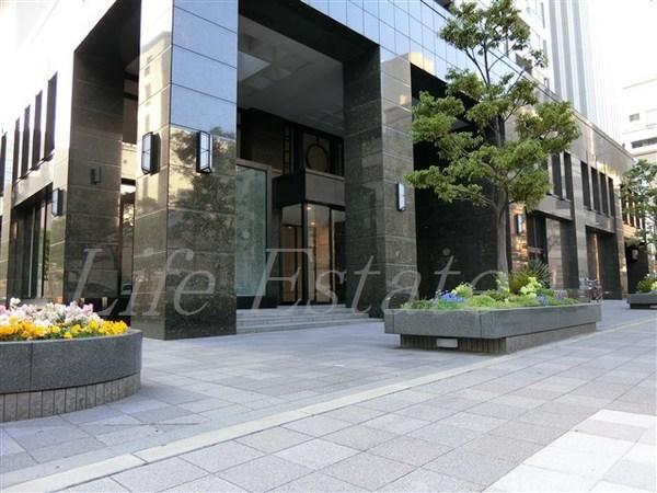 大阪市中央区伏見町３丁目のマンション