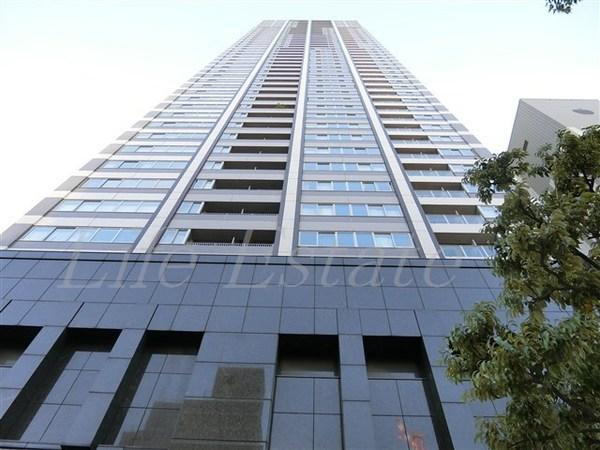 大阪市中央区伏見町３丁目のマンション