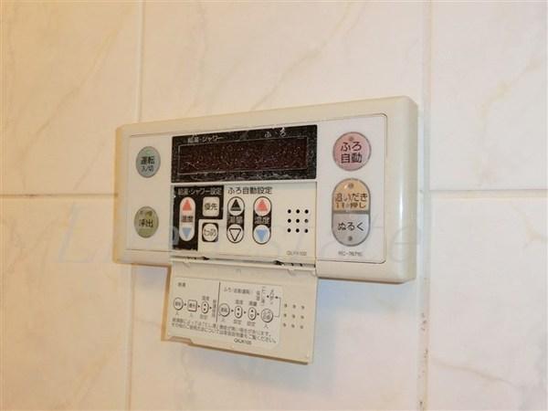 大阪市中央区伏見町３丁目のマンション