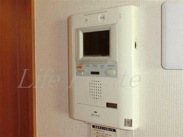 大阪市中央区伏見町３丁目のマンション