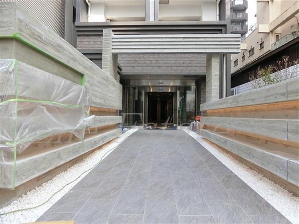 大阪市中央区和泉町２丁目のマンション