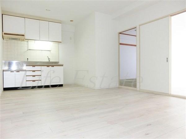 ハピネス上六
