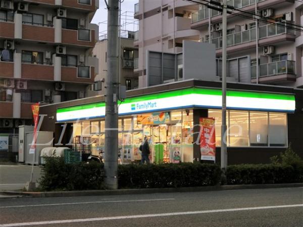 メイツ上新庄SHIN-CITY(ファミリーマート菅原七丁目店)