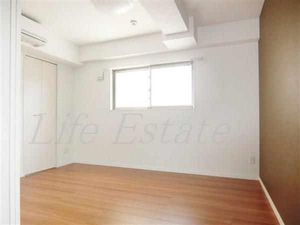 S.D-room