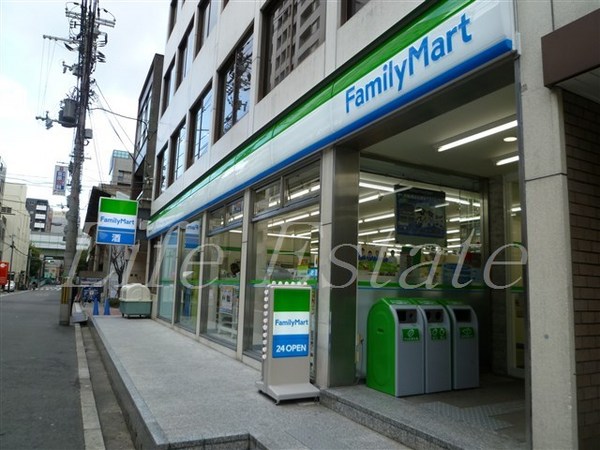 ボーベル南船場(ファミリーマート南船場一丁目店)