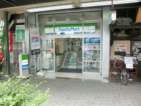 ファーストフィオーレ天王寺(ファミリーマートJR天王寺駅北口店)