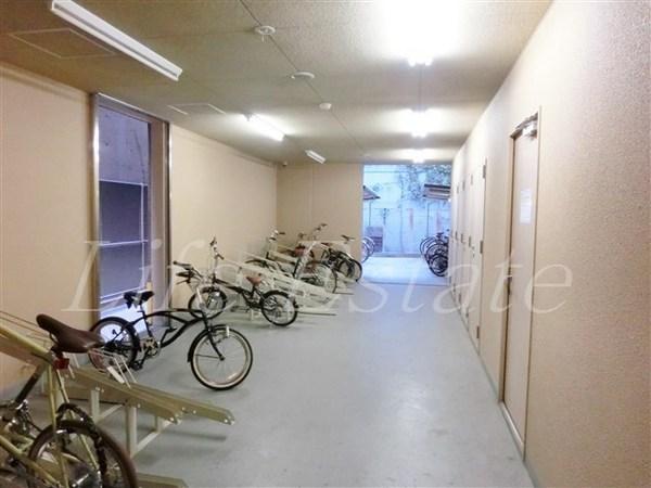大阪市中央区南久宝寺町１丁目のマンション