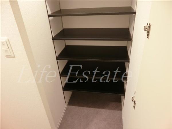 セレニテ本町リアン