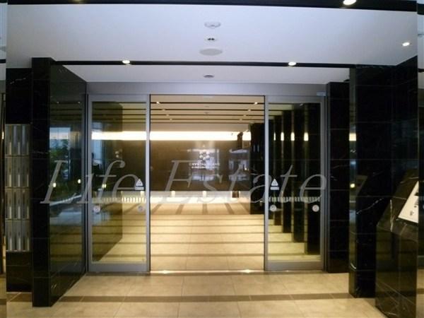 クリスタルグランツ心斎橋EAST