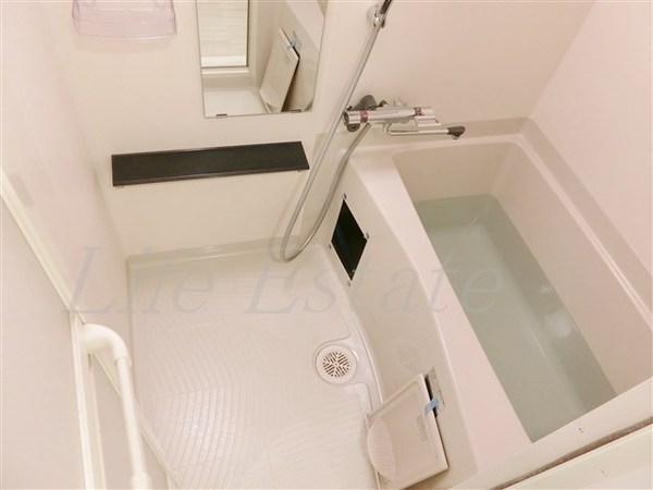 プレサンス心斎橋レヨン