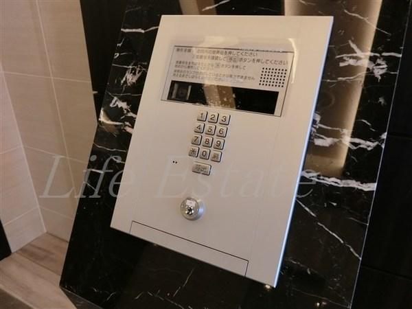 プレサンス心斎橋ニスト