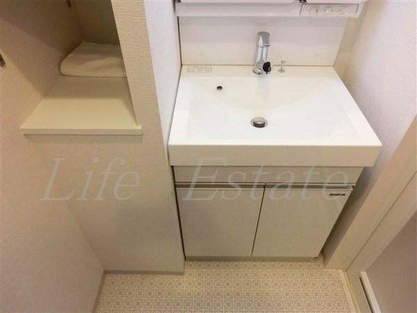 コンフォリア心斎橋EAST