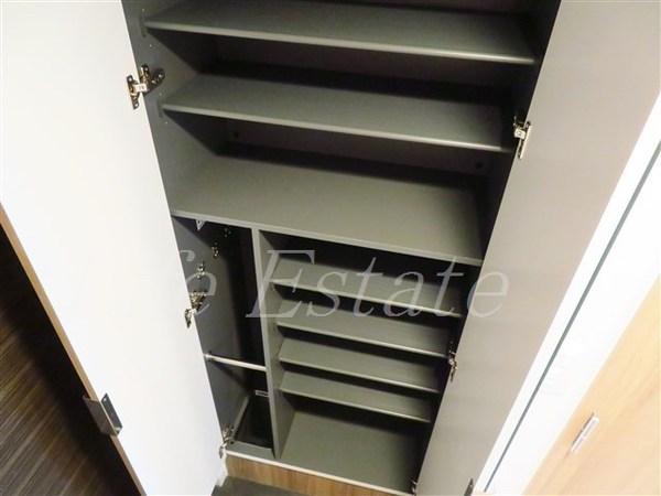 プレサンス心斎橋ソレイユ