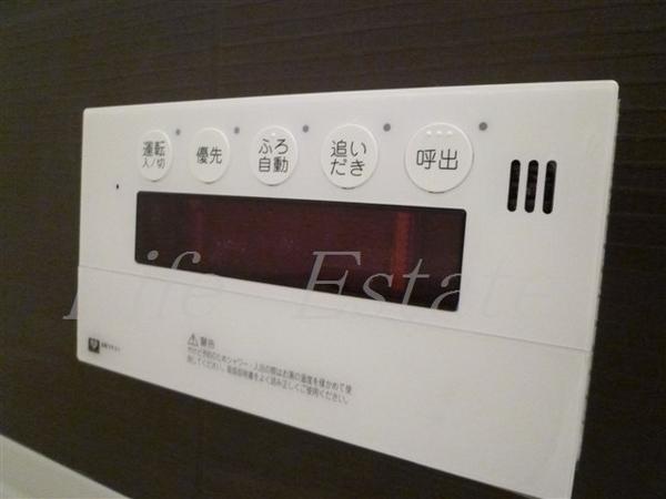 クリスタルグランツ心斎橋EAST
