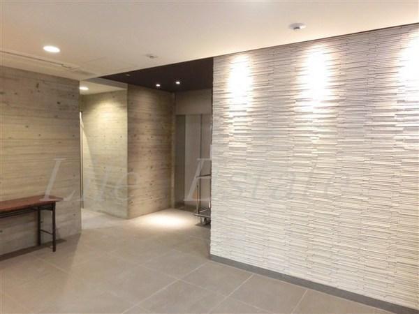 大阪市中央区鎗屋町２丁目のマンション
