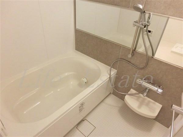 大阪市中央区鎗屋町２丁目のマンション