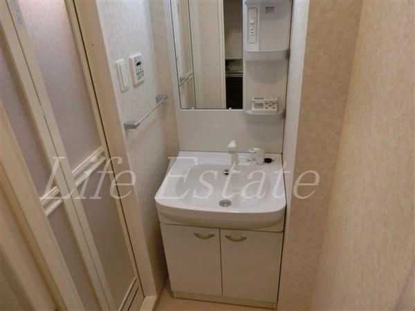 Luxe本町