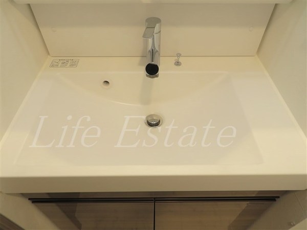 ラフォルム鎗屋町