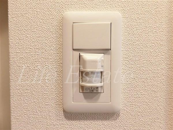 プレサンス堺筋本町駅前シェル