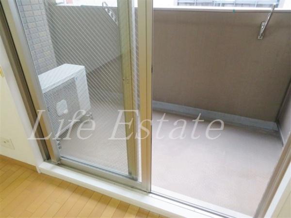 大阪市中央区備後町１丁目のマンション