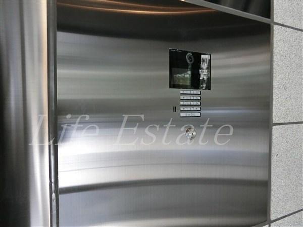 大阪市中央区安土町３丁目のマンション