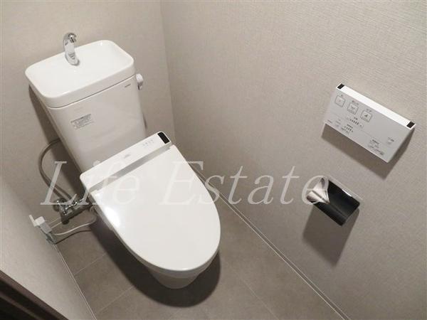 大阪市中央区安土町３丁目のマンション