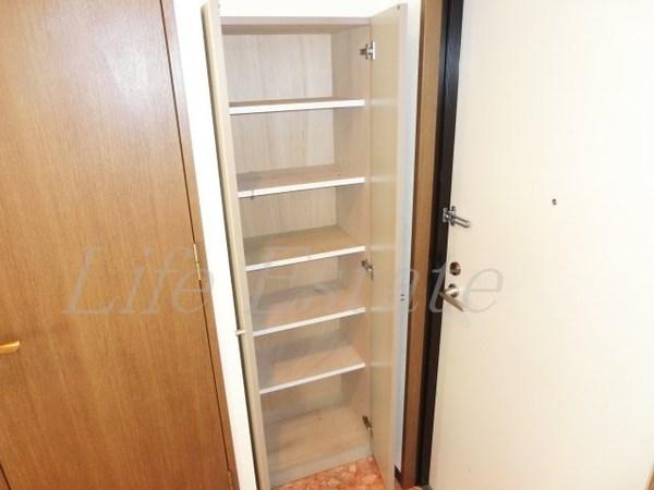 ロジュマン上本町