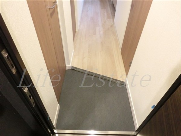 プレサンス堺筋本町駅前