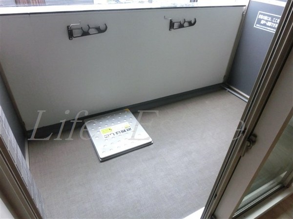 プレサンス堺筋本町駅前