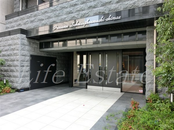 プレサンス堺筋本町駅前