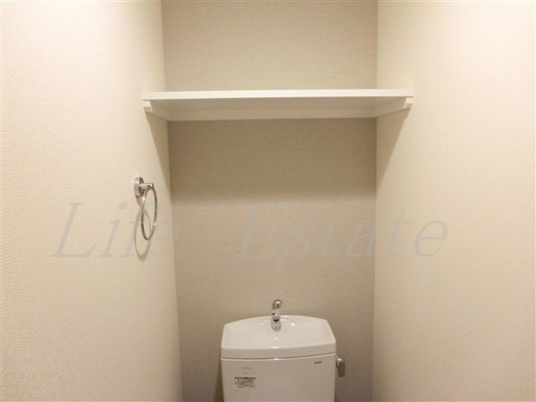 プレサンス堺筋本町駅前