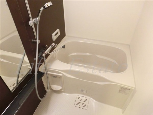 プレサンス堺筋本町駅前